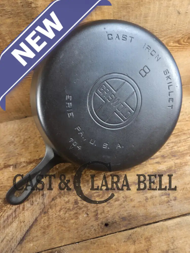 Griswold #8 Cast Iron Skillet with Large Block Logo and Smooth Bottom 704 V Skillet
