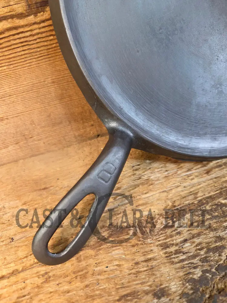 1920’s Griswold #8 Round Griddle 608. Awesome piece to have in your kitchen! - Griddle