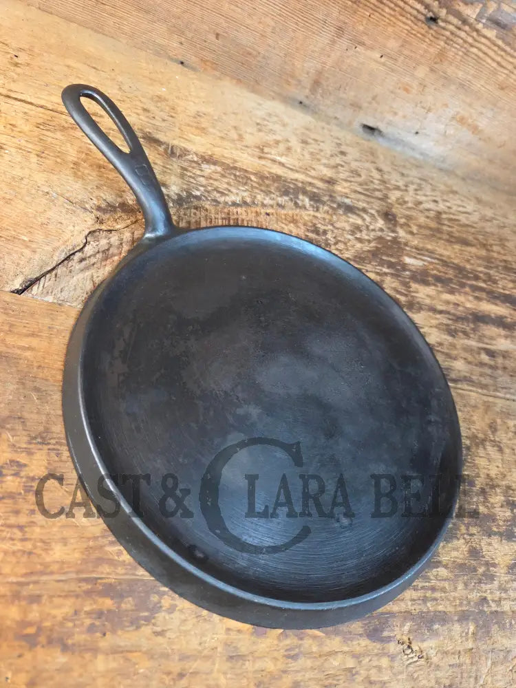 1920’s Griswold #8 Round Griddle 608. Awesome piece to have in your kitchen! - Griddle