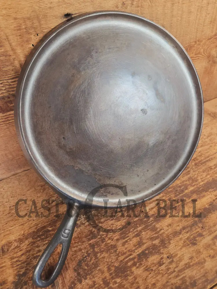 1930’s Griswold #9 Cast Iron Griddle Large Block logo ’Erie PA USA,’609 A’. Awesome for pancakes and grilled cheese