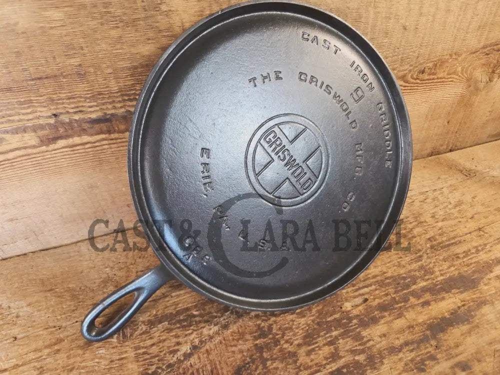 1930’s Griswold #9 Cast Iron Griddle Large Block logo ’Erie PA USA,’609 A’. Awesome for pancakes and grilled cheese