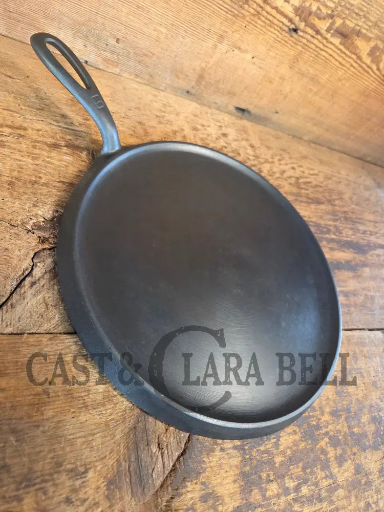 1930’s Griswold #9 Cast Iron Griddle Large Block logo ’Erie PA USA,’609’’. Awesome for pancakes and grilled cheese