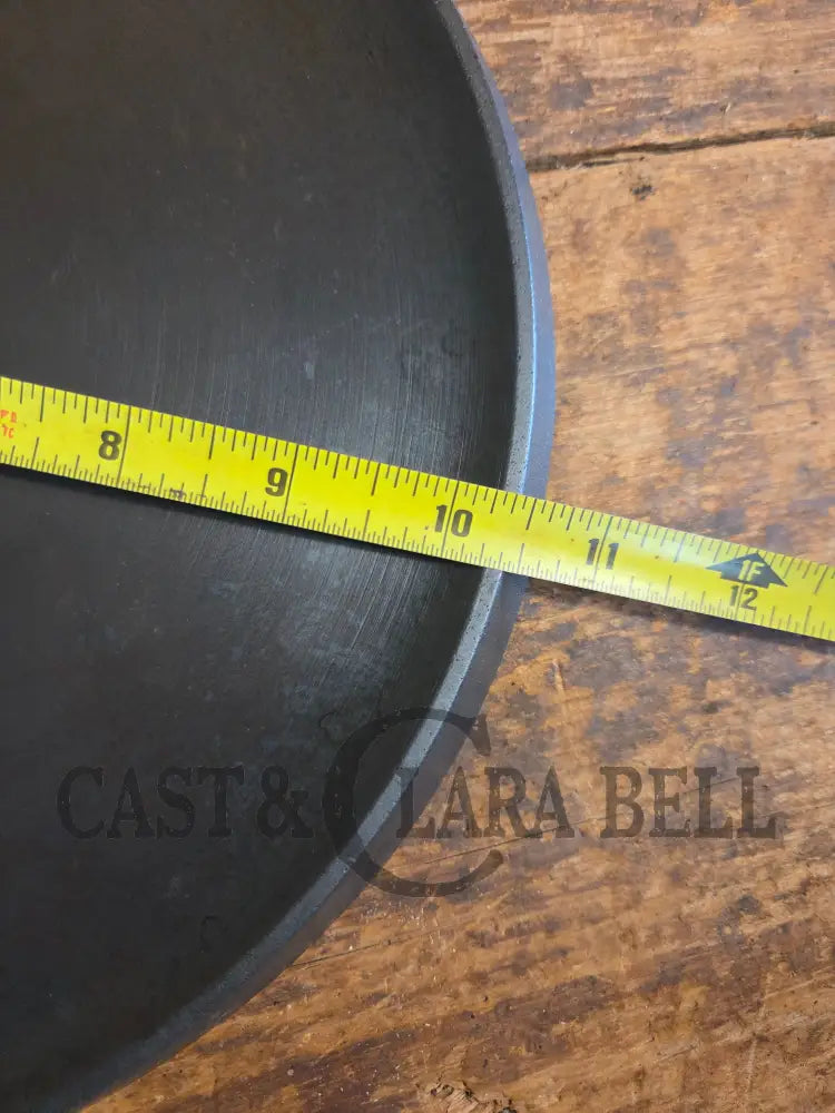 1930’s Griswold #9 Cast Iron Griddle Large Block logo ’Erie PA USA,’609’’. Awesome for pancakes and grilled cheese