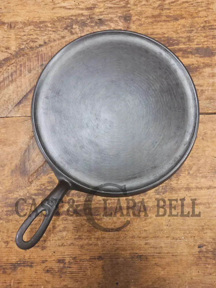 Griswold #9 Round Griddle with Large Block Logo 609. Beautiful swirls!! - Griddle