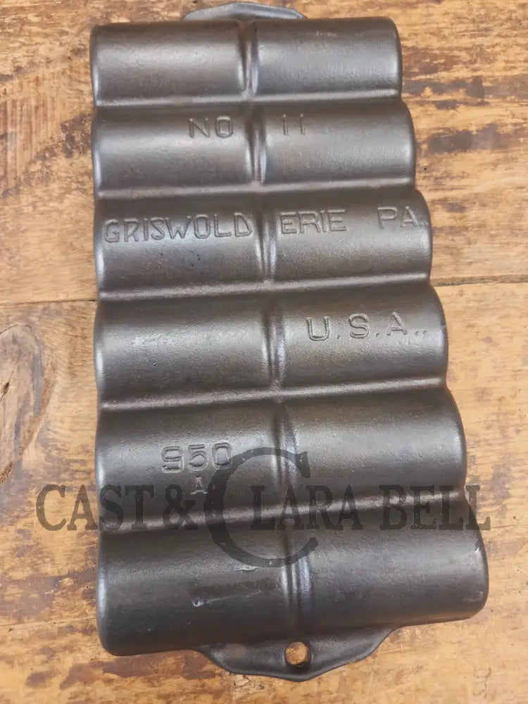 Griswold French Roll No. 11 Pan Erie PA USA 950 A. BEAUTIFUL condition and looks brand new! Perfect gift idea for the