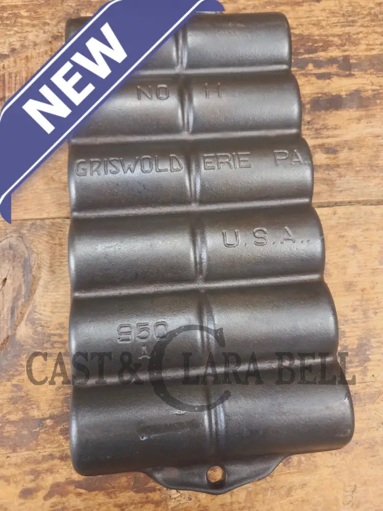 Griswold French Roll No. 11 Pan Erie PA USA 950 A. BEAUTIFUL condition and looks brand new! Perfect gift idea for the
