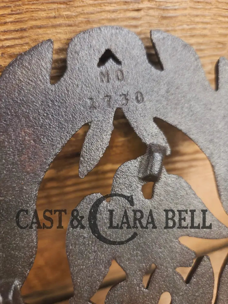 Griswold made ’American Eagle’ table trivet. #1730 perfect for your kitchen or dinner table! Dutch Ovens Trivets &