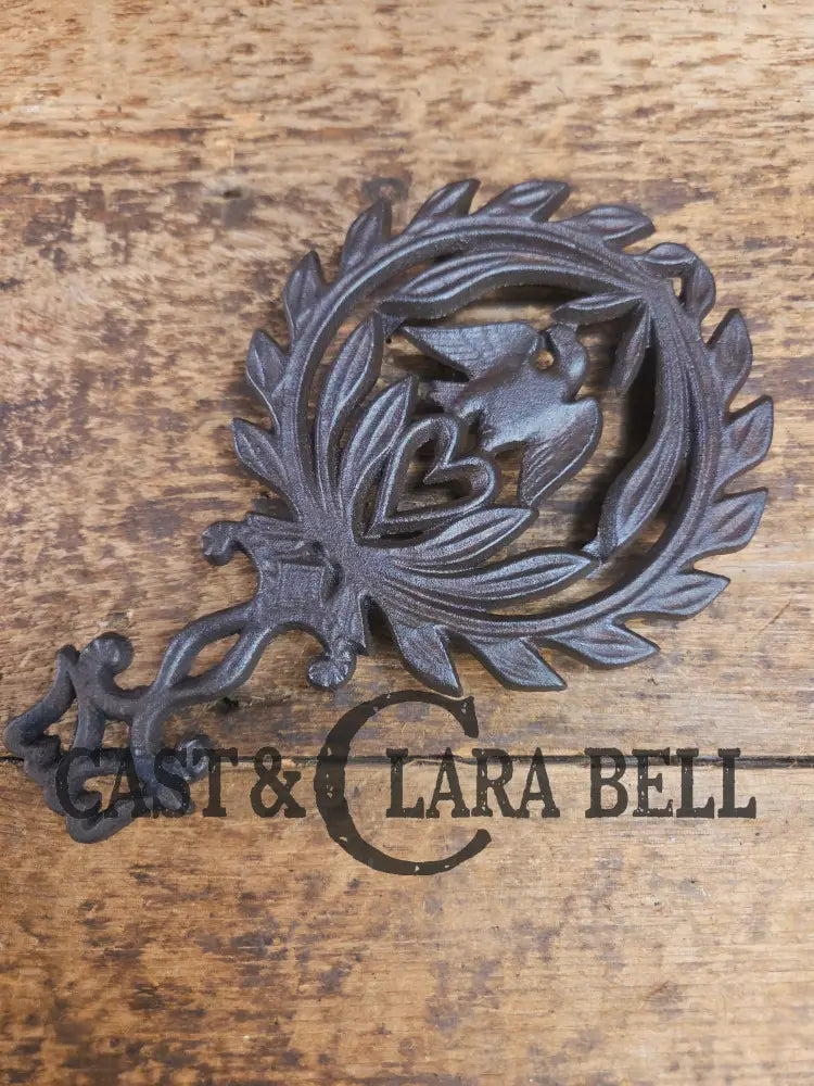 Griswold made ’American Eagle’ table trivet. #1730 perfect for your kitchen or dinner table! Dutch Ovens Trivets &