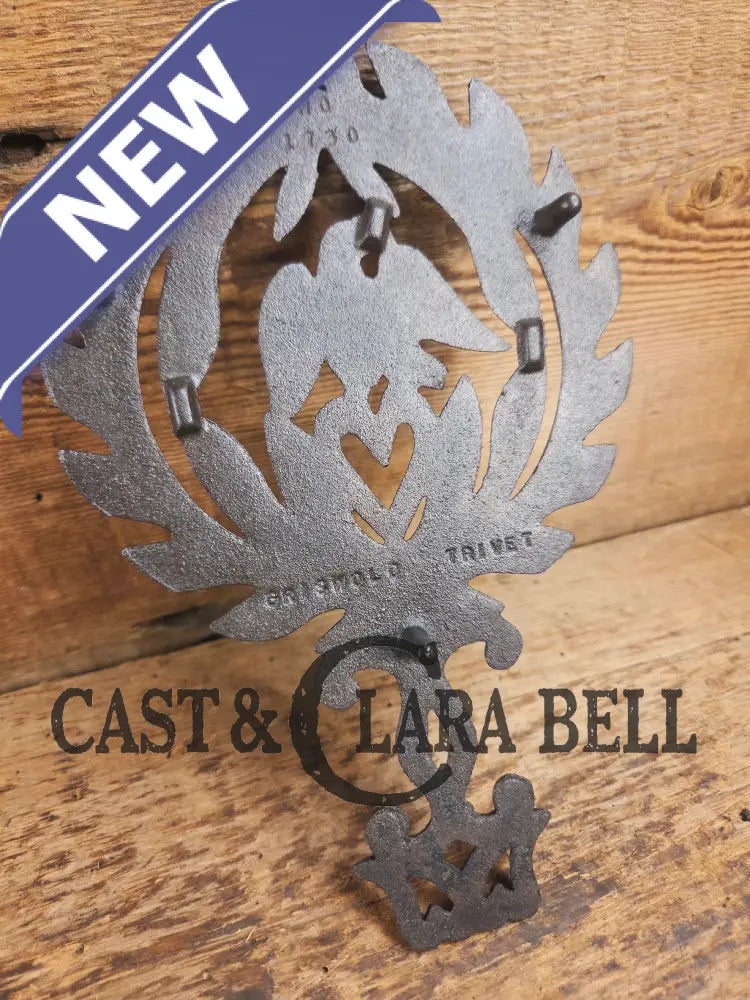 Griswold made ’American Eagle’ table trivet. #1730 perfect for your kitchen or dinner table! Dutch Ovens Trivets &