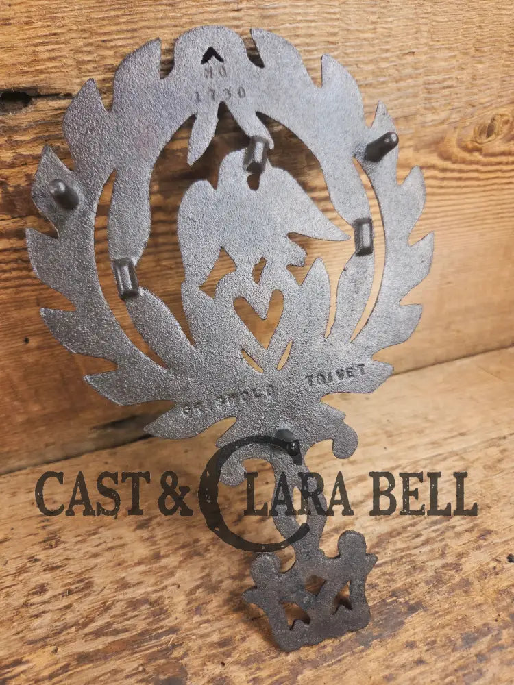 Griswold made ’American Eagle’ table trivet. #1730 perfect for your kitchen or dinner table! Dutch Ovens Trivets &