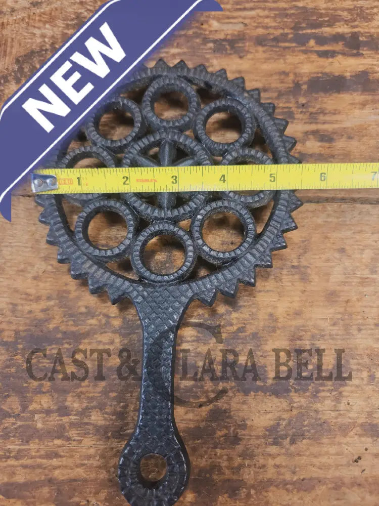 Griswold made ’Hex Gear’ large table trivet. #1727 perfect for your kitchen or dinner table! - Dutch Ovens Trivets &
