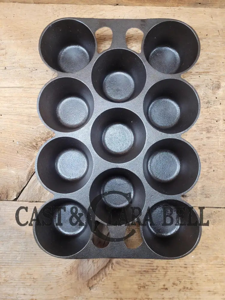 Griswold No. 10 Popover Pan 948. Variation 15 Closed Frame. Ready To Make Delicious Brownies