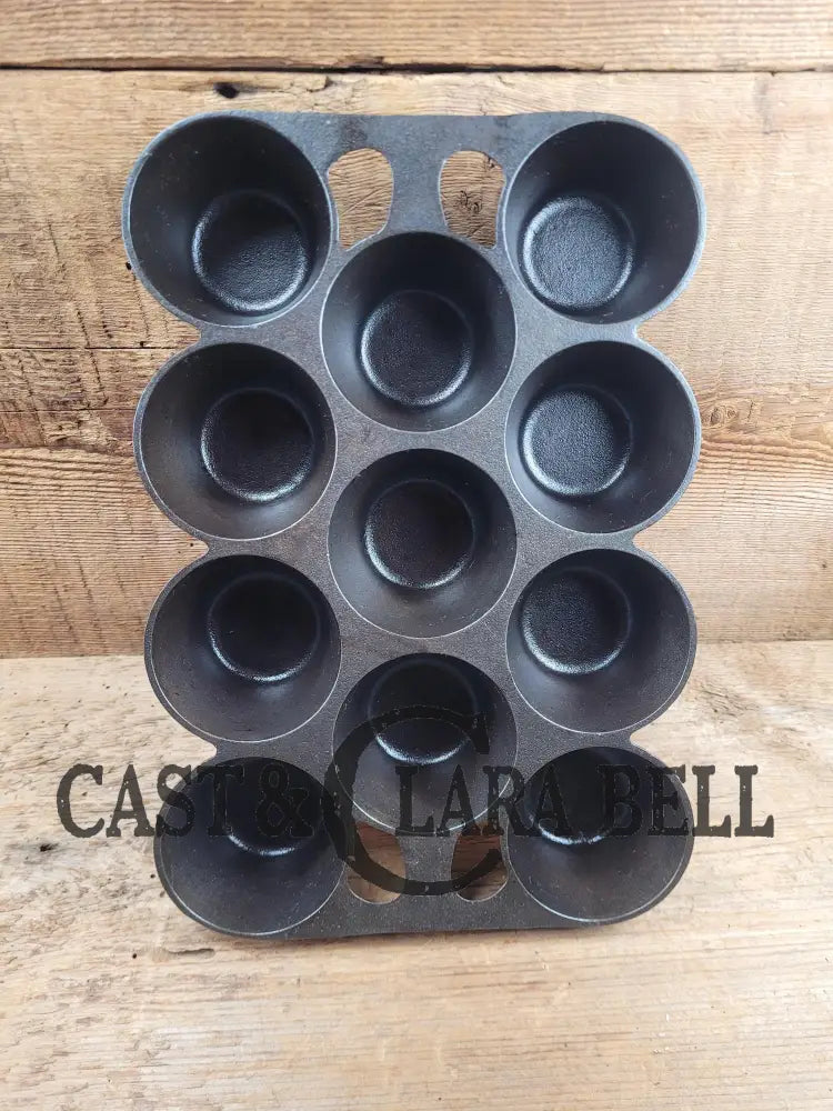 Griswold No. 10 Popover Pan 948. Variation 15 Closed Frame. Ready To Make Delicious Brownies