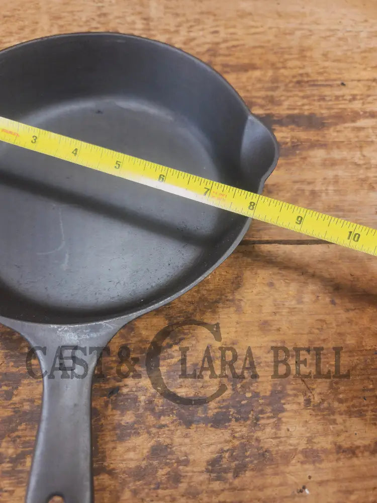 1930βs Griswold No. 5 Saute Skillet Small Logo Grooved Handle Smooth Bottom 724 - Skillet