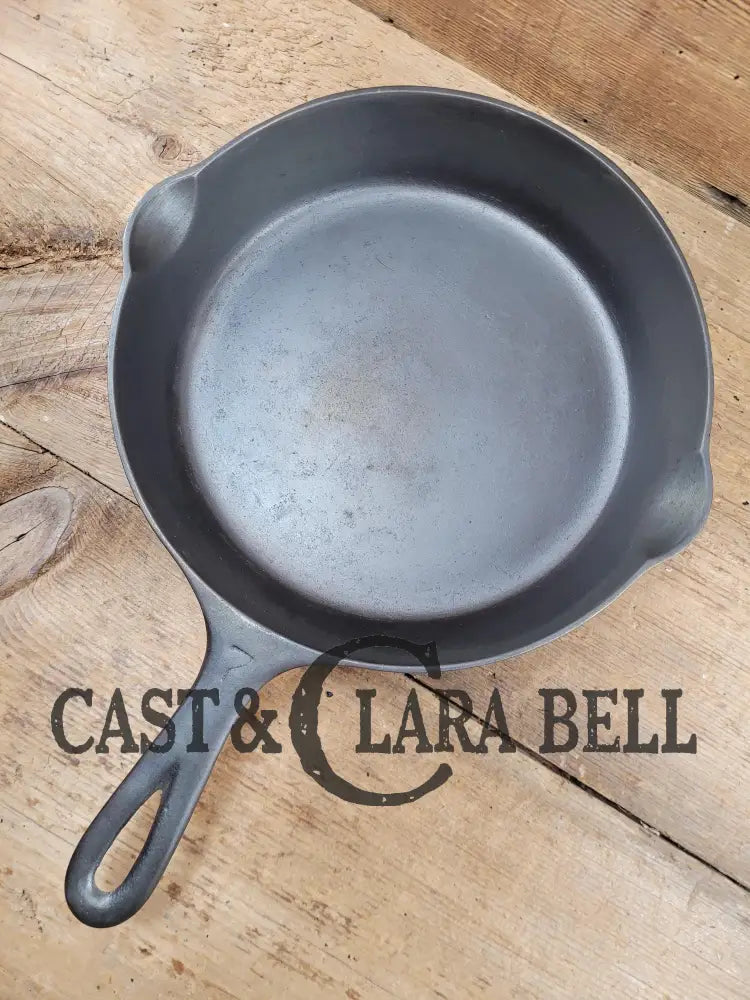 Griswold No. 7 Cast Iron Skillet With Small Block Logo 701 E. Awesome For Sides And Saute!