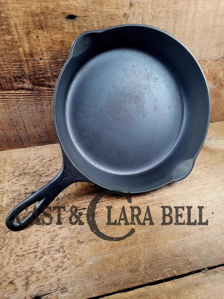 Griswold No. 7 Cast Iron Skillet With Small Block Logo 701 E. Awesome For Sides And Saute!