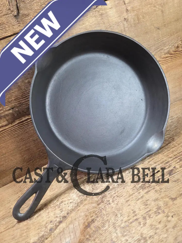 Griswold No. 7 Cast Iron Skillet with Small Block Logo 701 E. Awesome for sides and saute! Skillet