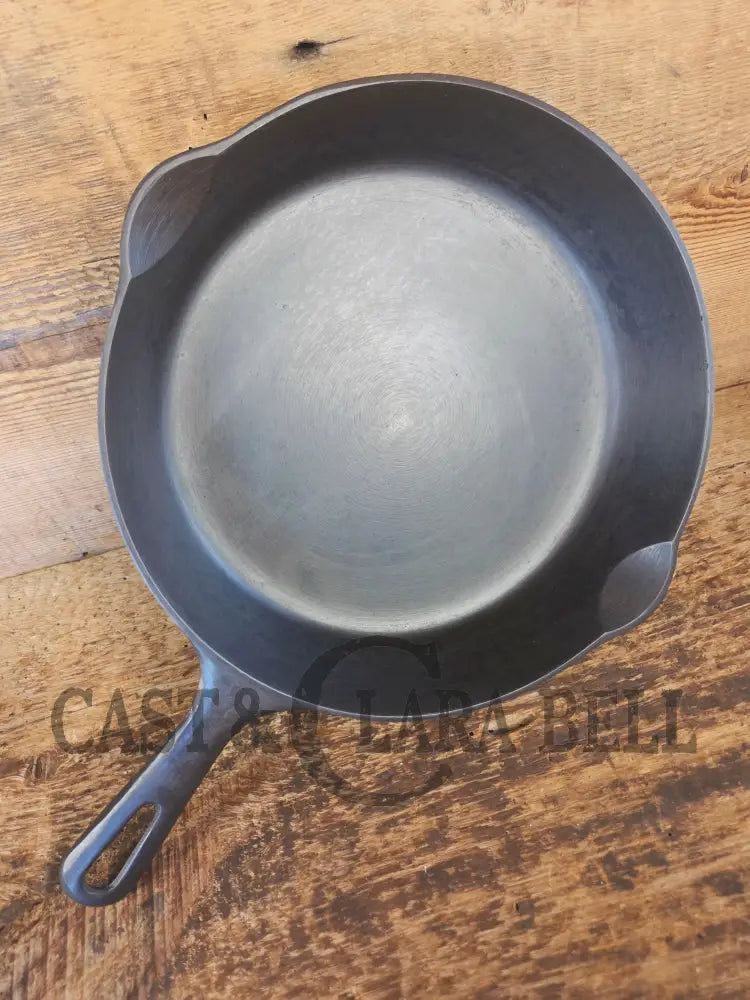 1940’s Griswold No. 7 Cast Iron Skillet with Small Block Logo and Early Handle style. 701 B - Skillet