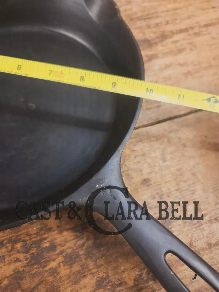 Griswold No. 7 Cast Iron Skillet with Small Block Logo and Grooved Handle 701 Skillet