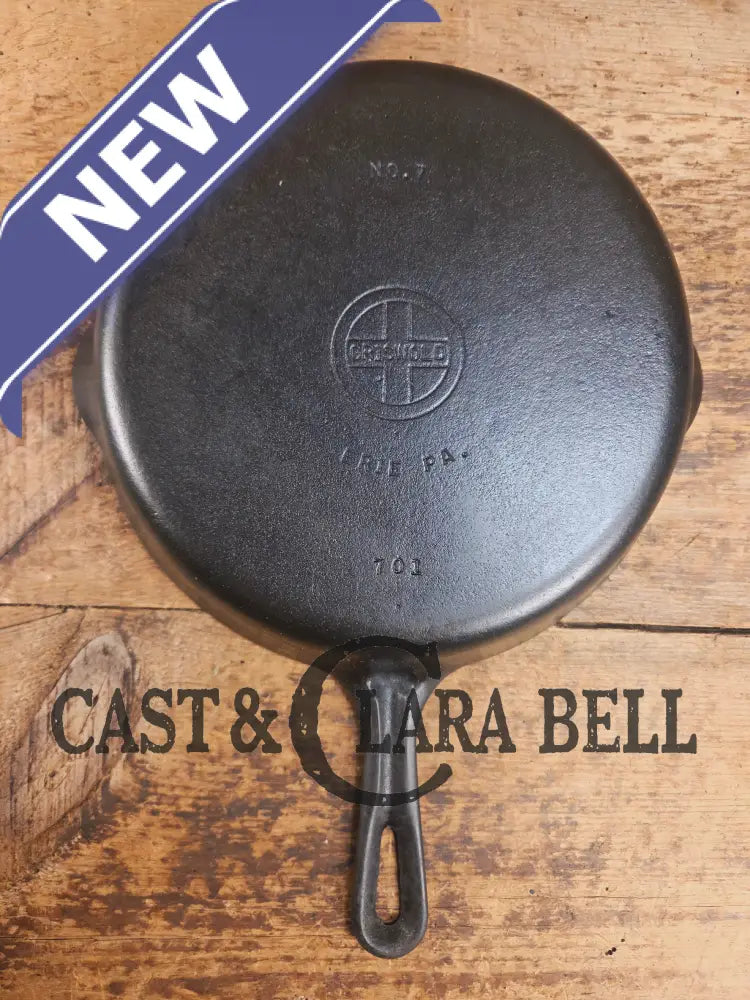Griswold No. 7 Cast Iron Skillet with Small Block Logo and Grooved Handle 701 Skillet