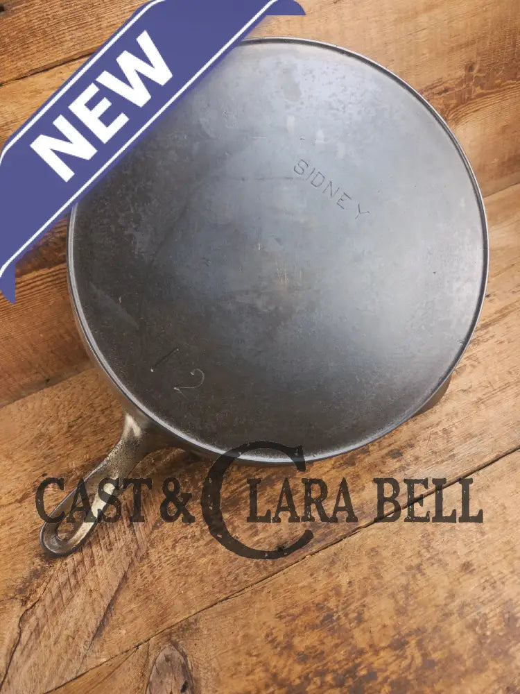 Hard to Find 1910’s Era Wagner made SIDNEY Block Logo #12 Cast Iron Skillet. Great big bacon skillet Skillet
