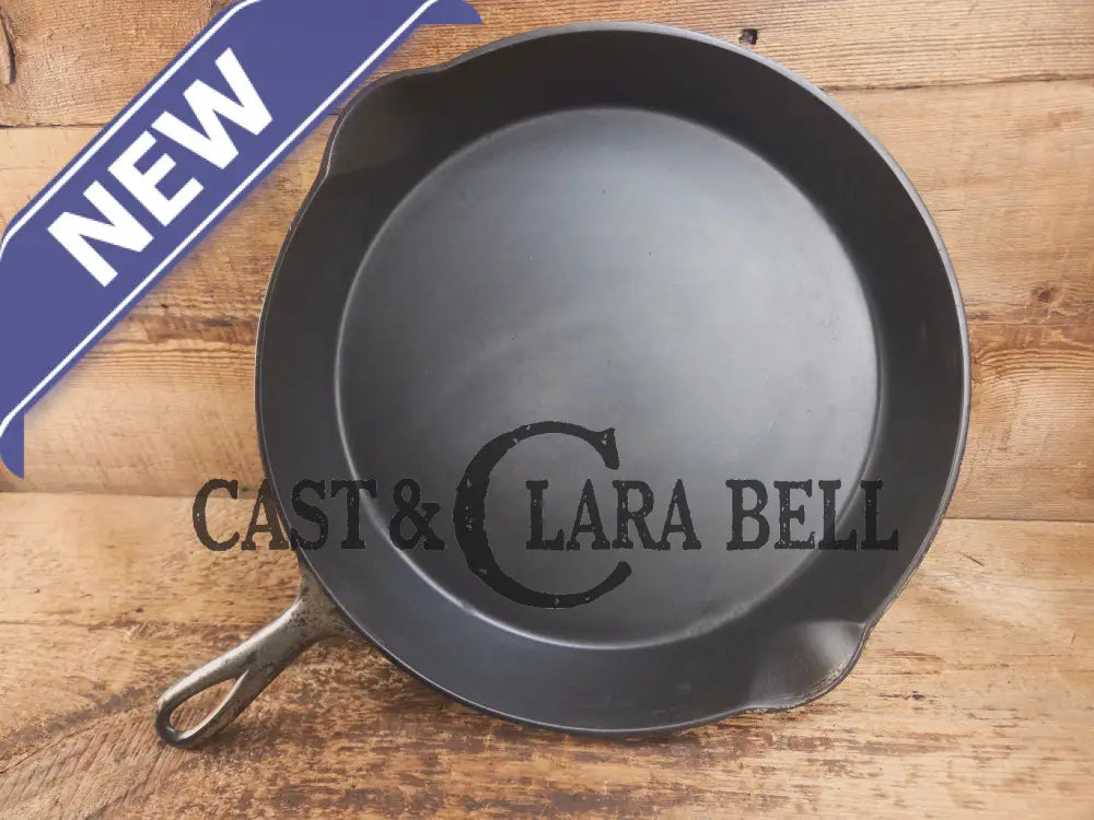 Hard to Find 1910’s Era Wagner made SIDNEY Block Logo #12 Cast Iron Skillet. Great big bacon skillet Skillet