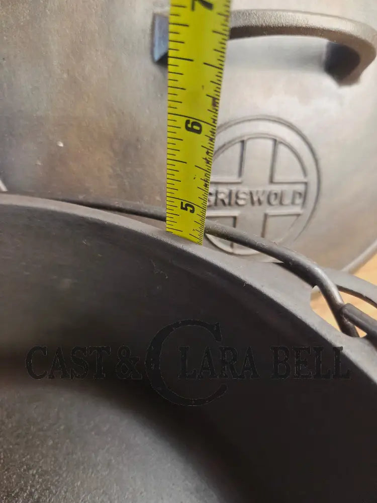 Hard to find 1920βs Griswold #9 Dutch Oven w/ Large Block Logo p/n 1279 and p/n 1289 Button-top Lid with EZ Clean