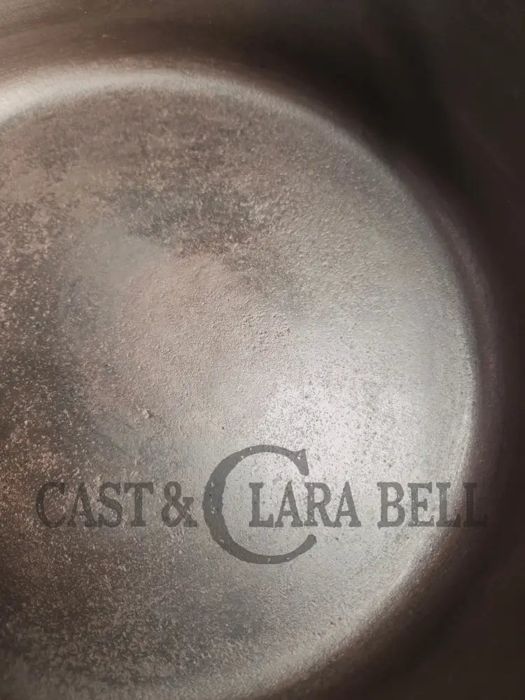 Hard to find 1920βs Griswold #9 Dutch Oven w/ Large Block Logo p/n 1279 and p/n 1289 Button-top Lid with EZ Clean