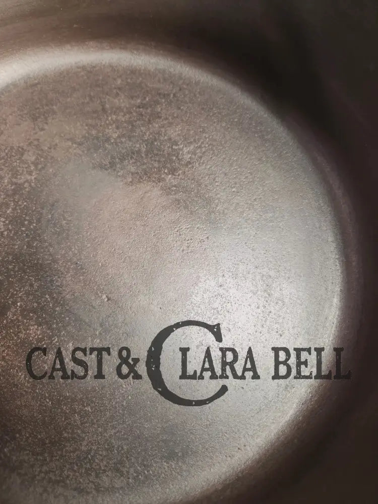 Hard to find 1920βs Griswold #9 Dutch Oven w/ Large Block Logo p/n 1279 and p/n 1289 Button-top Lid with EZ Clean