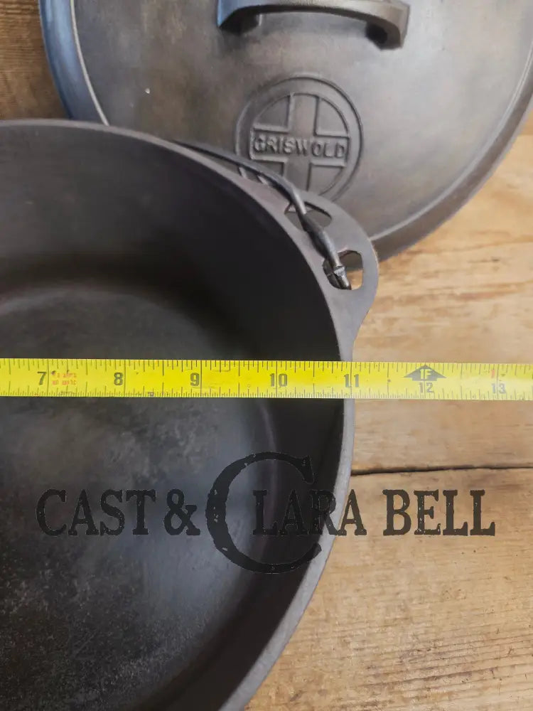 Hard to find 1920βs Griswold #9 Dutch Oven w/ Large Block Logo p/n 1279 and p/n 1289 Button-top Lid with EZ Clean