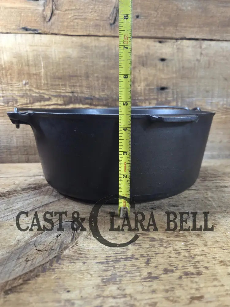 Hard to find 1920βs Griswold #9 Dutch Oven w/ Large Block Logo p/n 834 H and p/n 1289 A Button-top Lid with EZ Clean