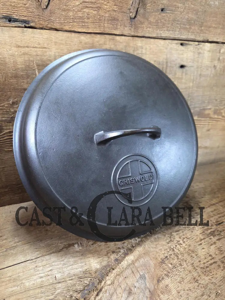 Hard to find 1920βs Griswold #9 Dutch Oven w/ Large Block Logo p/n 834 H and p/n 1289 A Button-top Lid with EZ Clean