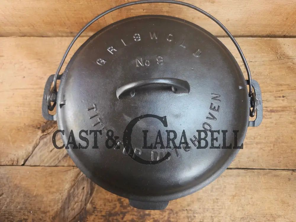 Hard to find 1920โs Griswold #9 Dutch Oven w/ Slant Logo p/n 834 H and p/n 2552 A matching block lid Dutch Ovens