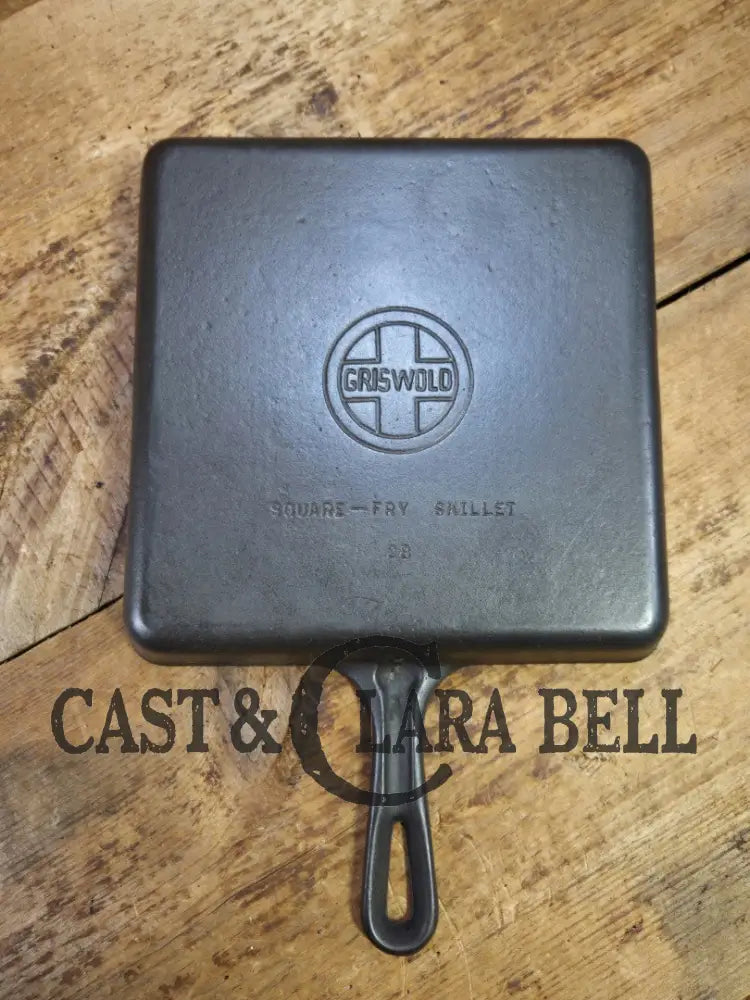 Hard to find! 1940βs Griswold No. 28 Square Fry Skillet w/ Small Block Logo & Grooved Handle. Awesome utility skillet