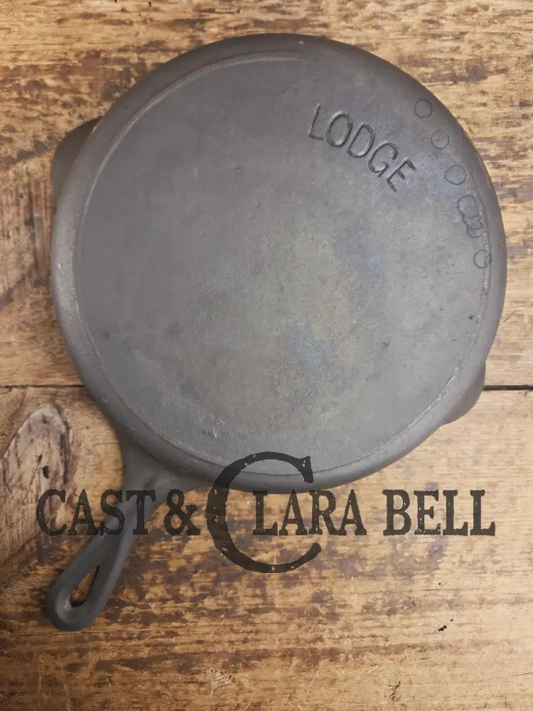 Hard to Find and Priced to Sell! 1910βs Lodge #6 Skillet with Arc Logo. Philβs favorite series! Skillet