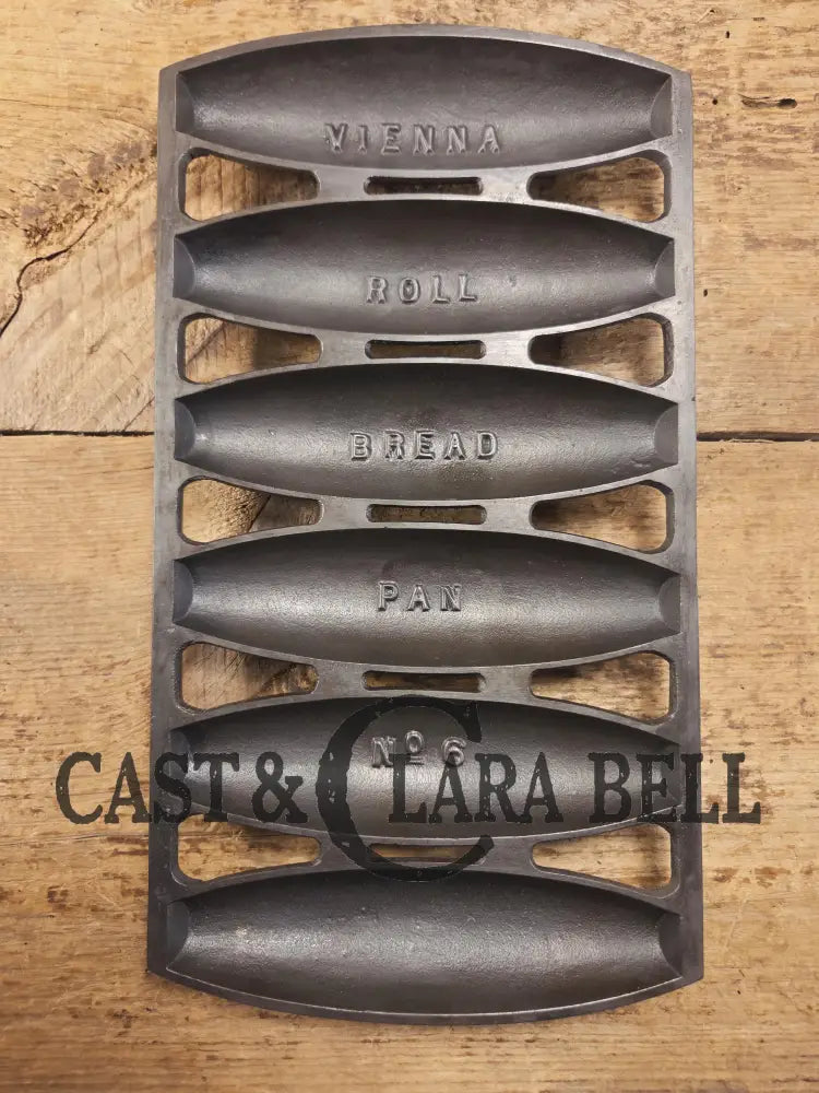 Hard to Find! Beautiful 1930βs Griswold No. 26 Vienna Pan 6 cup p/n 958. Restored and Ready to Use! SC24