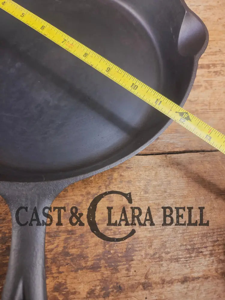 Hard to find BIG Skillet! 1920’s Griswold #10 Skillet with Large Block Logo 716 A. Almost perfect condition Skillet