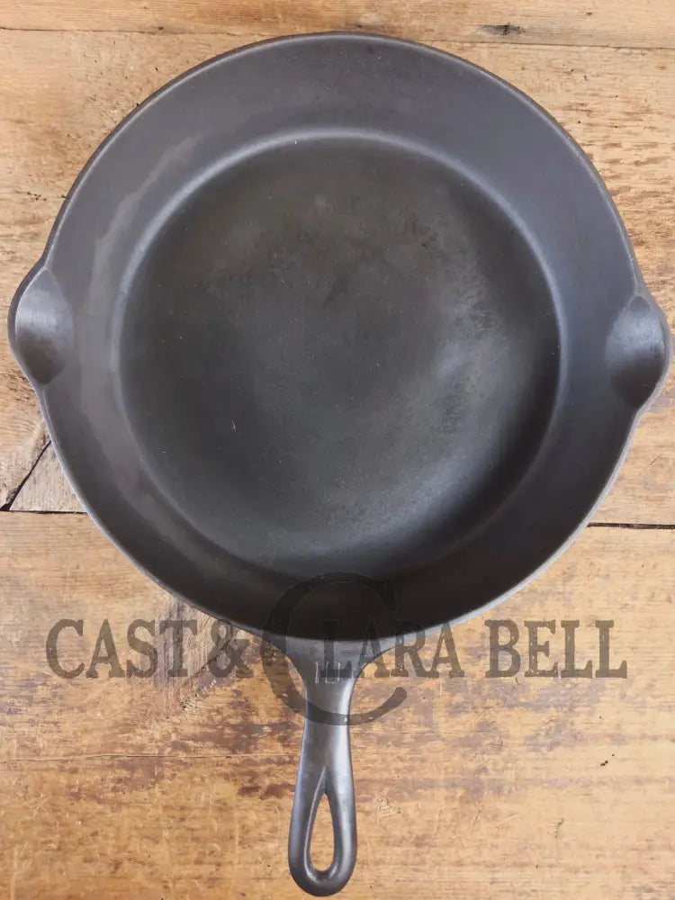 Hard to find BIG Skillet! 1930’s Griswold #10 Skillet with Large Block Logo Smooth Bottom 716 A - Skillet