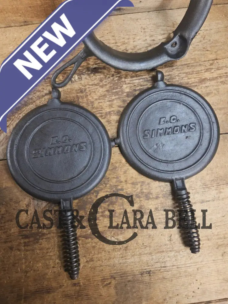 Hard to find check out the waffle pattern! 1920βs βKeen Kutterβ by E.C. Simmons (Simmons hardware) #8 Waffle Iron with