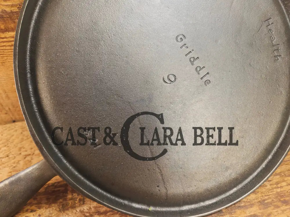 Hard to find! Griswold’s Good Health #9 Cast Iron Round Griddle 621. Fantastic for pizzas pancakes or bacon! Griddle