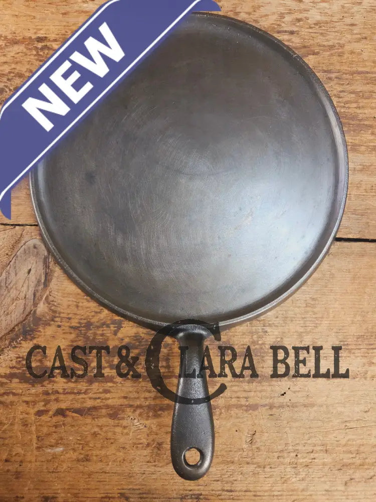 Hard to find! Griswoldβs Good Health #9 Cast Iron Round Griddle 621. Fantastic for pizzas pancakes or bacon! Griddle