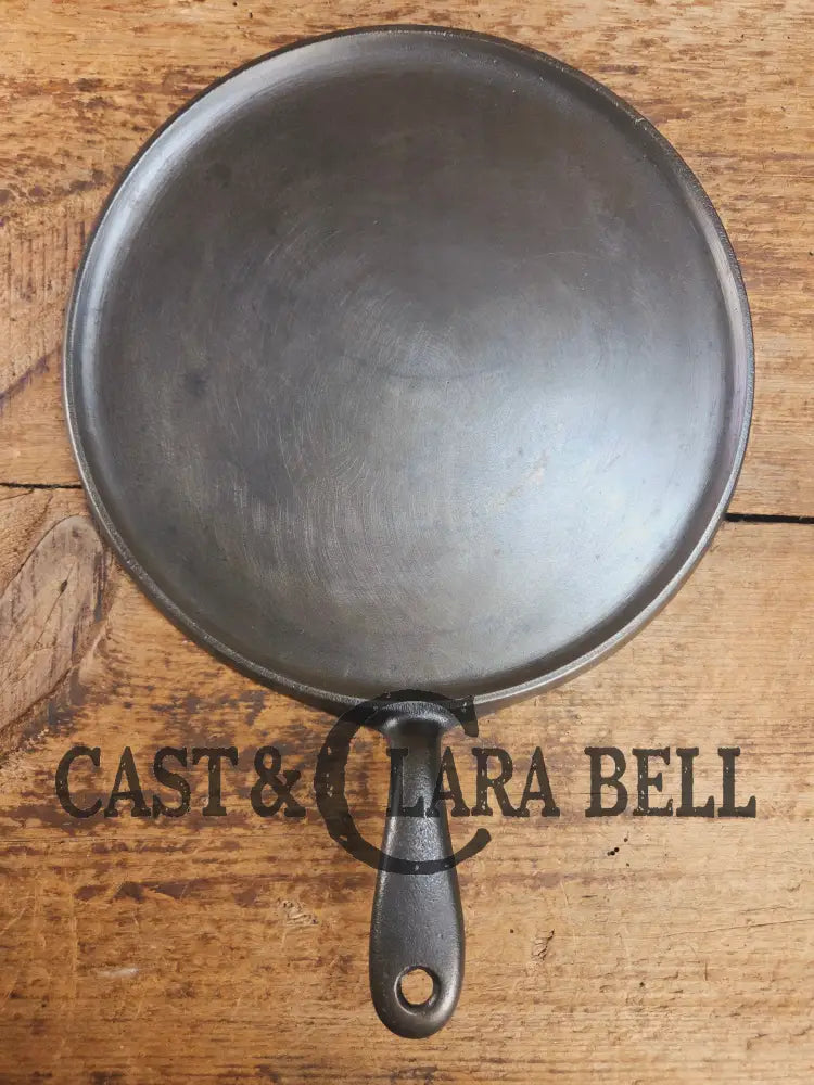 Hard to find! Griswold’s Good Health #9 Cast Iron Round Griddle 621. Fantastic for pizzas pancakes or bacon! Griddle