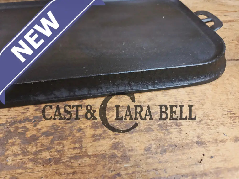 Hard to Find hammered finish and priced to sell! 1930βs Era Wagner #9 Hammered Finish Long Griddle Griddle