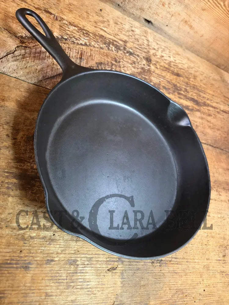Hard to Find Hoosier favorite! ERIE ghost marked 1890-1910 Era Marion Cast Iron Skillet (Marion Indiana) Skillet