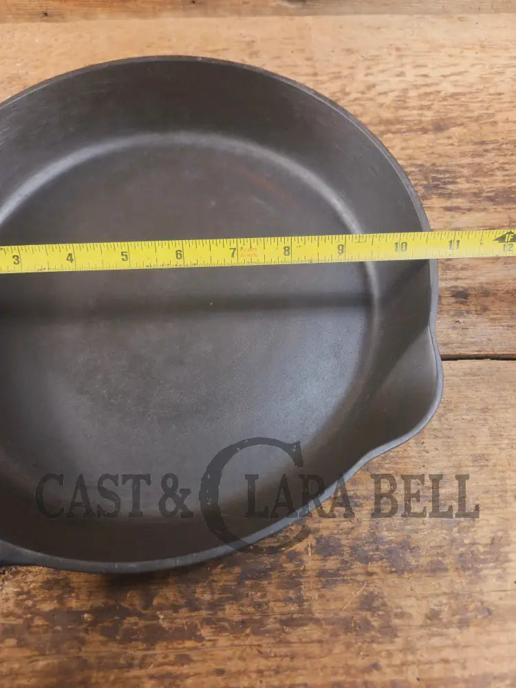 Hard to Find McClaryβs #9 Cast Iron Skillet - Canadian made vintage Drip Top Spider Skillet. X617 Ontario Canada Skillet