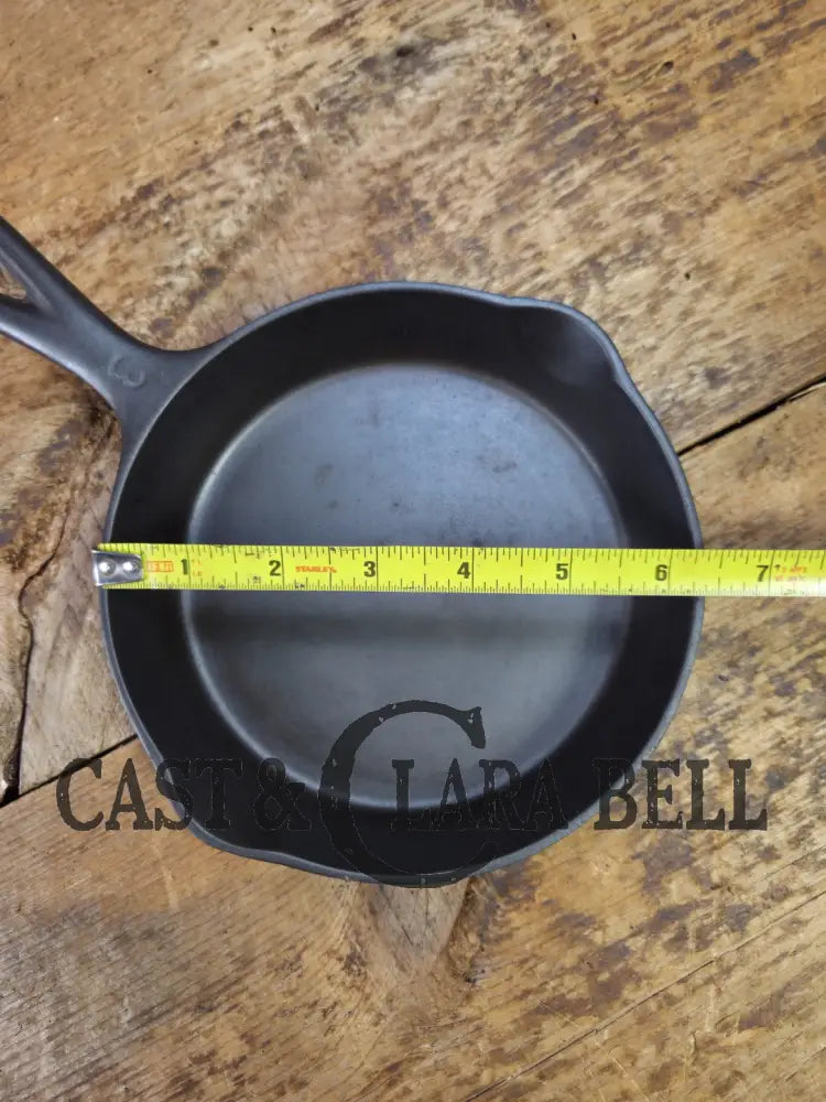 Hard to Find Wagner Sidney -O- #3 Skillet with ’Pie’ Logo and Smooth Bottom 1053. Skillet