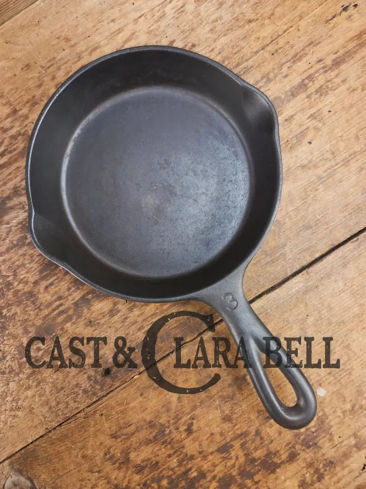 Hard to Find Wagner Sidney -O- #3 Skillet with ’Pie’ Logo and Smooth Bottom 1053 Skillet