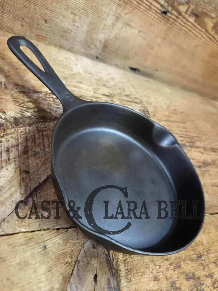 Hard to Find Wagner Sidney O #3 Skillet with ’Pie’ Logo and Smooth Bottom 1053 D Skillet