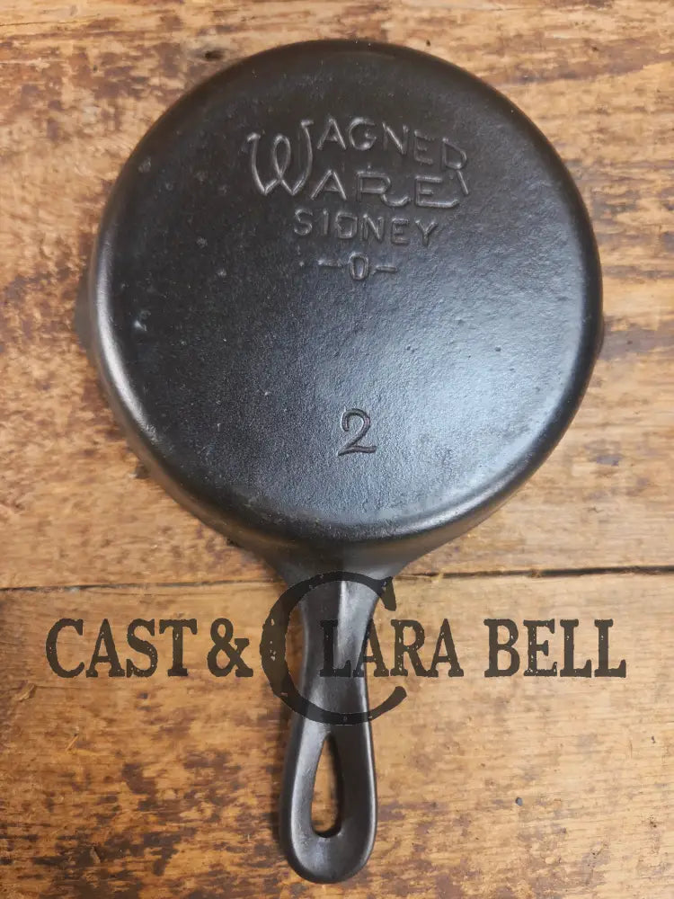 HARD TO FIND! Wagner Ware #2 Cast Iron Skillet. Stylized logo Great collectorβs piece Skillet
