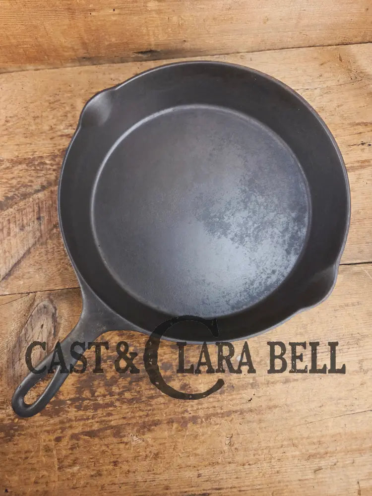 Harder to find big bacon skillet! Early 1900βs Wagner βArc Straightβ logo #10 Cast Iron Skillet Skillet